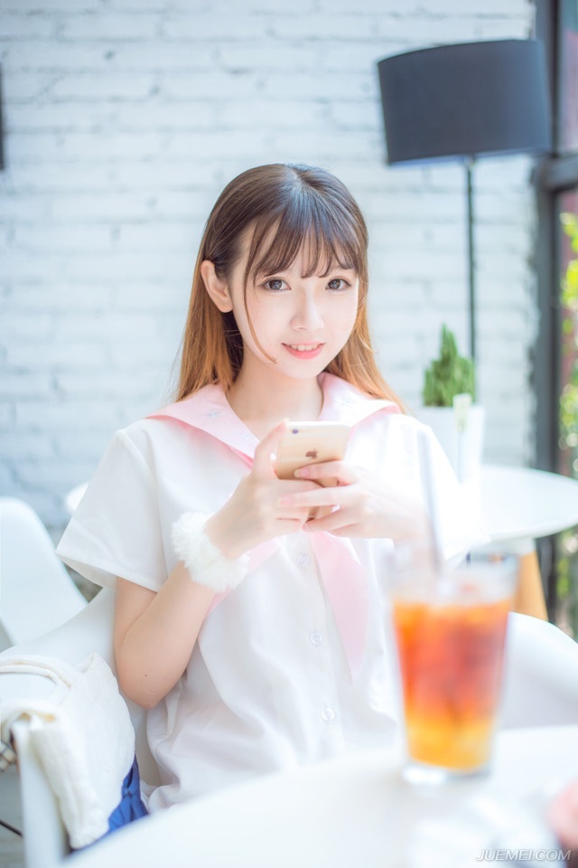 “元让！”曹操摆了摆手，示意斥候退下，不满的瞪了夏侯惇一眼，摇头道：“此事，当不是刘备所为，这样做，只能破坏两家关系，他没有必要这样做。”